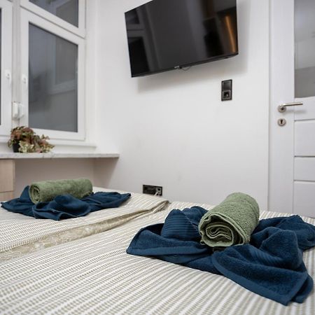 Relax Apartment By The Parliament بودابست المظهر الخارجي الصورة