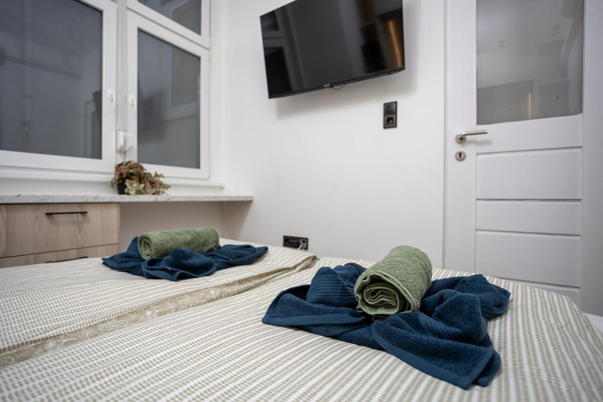 Relax Apartment By The Parliament بودابست المظهر الخارجي الصورة